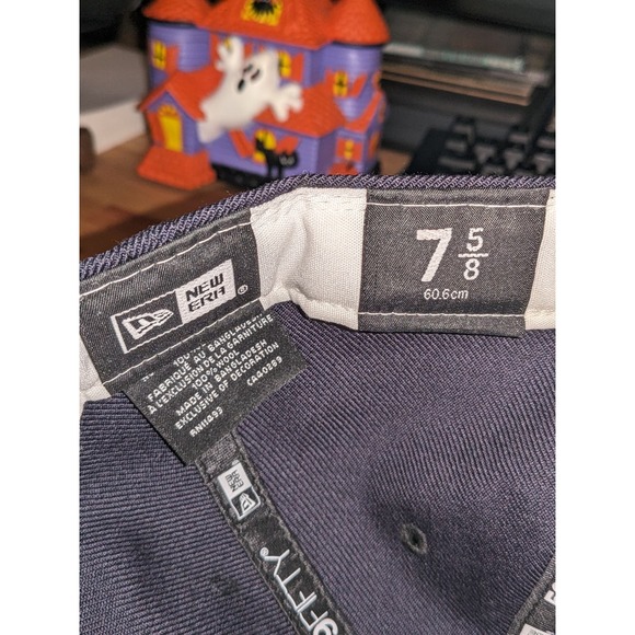 New Era Fitted Chicago White Sox Baseball Cap - 7 5/8 - Picture 3 of 3